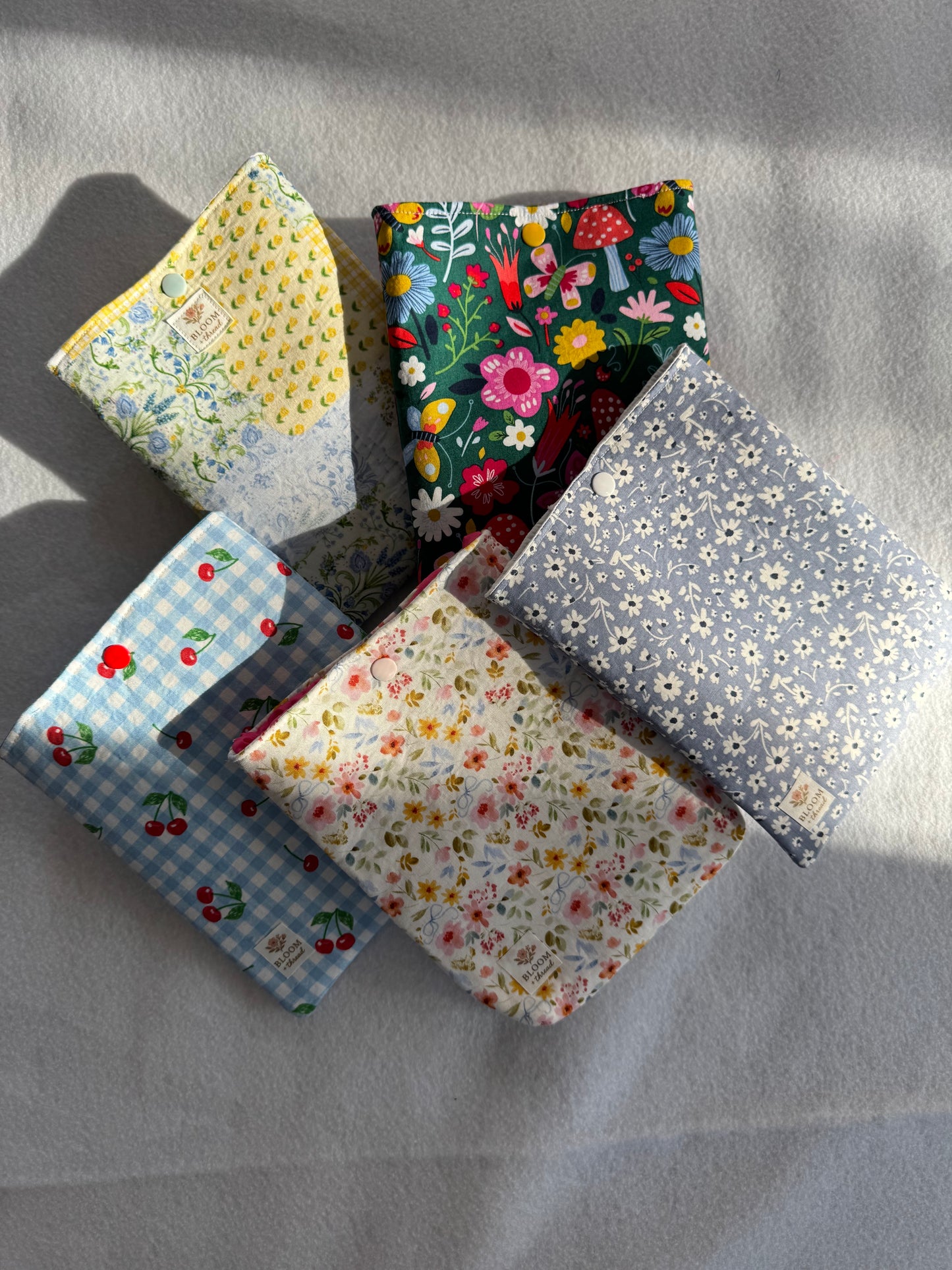 Dainty Blue Floral Book and E-Reader Sleeves