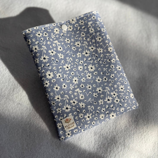 Dainty Blue Floral Book and E-Reader Sleeves