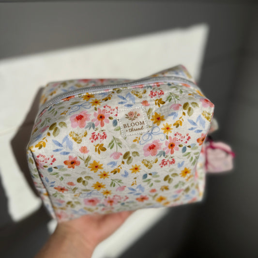 Wildflower Bows Essential Bag
